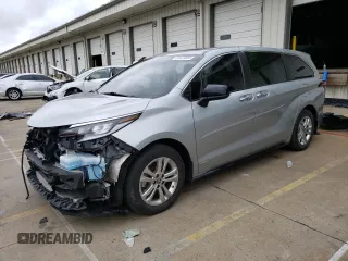 2021 Toyota Sienna XSE with VIN 5TDXSKFC5MS013285, listed as a Copart auction lot 60474855 with 7,779 mi miles and Salvage title. Bid and sale history available at DreamBid. Image 1.