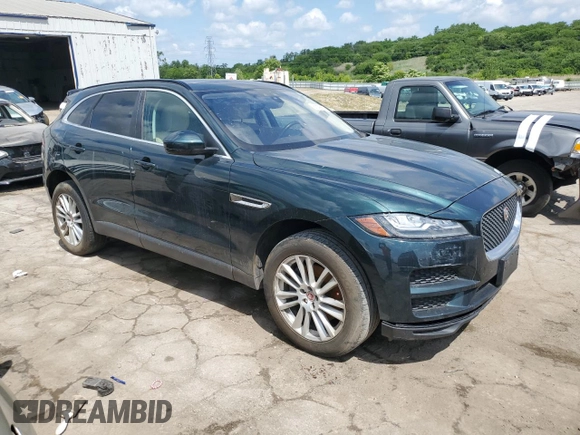 2017 Jaguar F-Pace 35t Prestige with VIN SADCK2BV3HA067567, listed as a Copart auction lot 61376675 with 122,224 mi miles and Clean title. Bid and sale history available at DreamBid. Image 4.