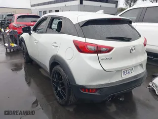 2017 Mazda CX-3 Sport with VIN JM1DKDB72H0167324, listed as a IAAI auction lot 41910027 with 81,110 mi miles. Bid and sale history available at carsss.com. Image 3.