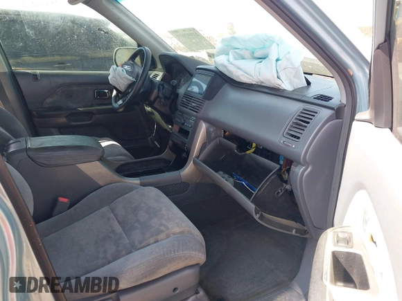 2003 Honda Pilot EX with VIN 2HKYF18483H577607, listed as a IAAI auction lot 41902039 with 195,684 mi miles and . Bid and sale history available at DreamBid. Image 5.