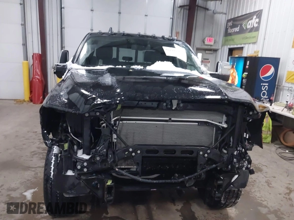 2024 Ram 2500 Laramie z VIN 3C6UR5FJ9RG134865, wystawiony jako IAAI lot #41299082 z przebiegiem 8 236 mil mil oraz . Historia ofert i sprzedaży dostępna na DreamBid. Obrazek 12.