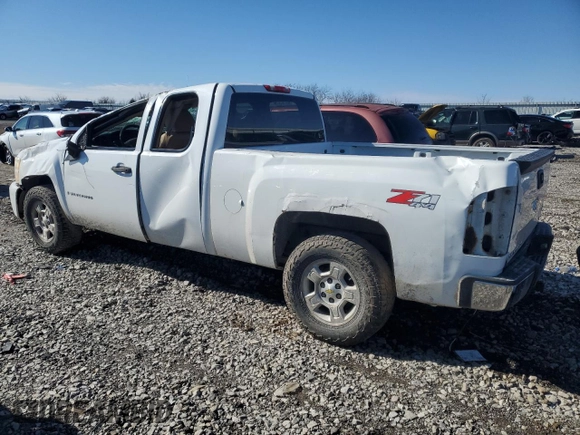 2007 Chevrolet Silverado 1500 1LT with VIN 2GCEK19J371608191, listed as a Copart auction lot 45173345 with 163,017 mi miles and Salvage Title. Bid and sale history available at DreamBid. Image 2.