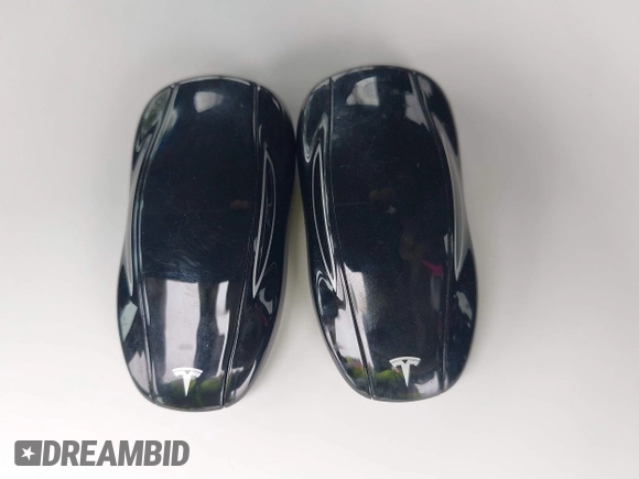 2018 Tesla Model S 75D с VIN 5YJSA1E26JF244843, выставлен на аукционе IAAI как лот 42585984 с пробегом 70 893 миль миль и . История ставок и продаж доступна на DreamBid. Изображение 11.