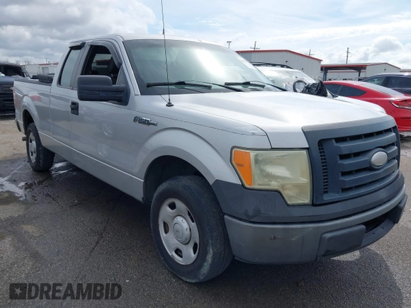 2009 Ford F-150 STX with VIN 1FTRX12W09FA01525, listed as a IAAI auction lot 41675894 with 245,793 mi miles. Bid and sale history available at carsss.com. Image 1.