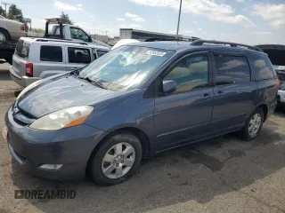 2006 Toyota Sienna XLE with VIN 5TDZA22C76S413580, listed as a Copart auction lot 52452535 with 165,195 mi miles and Clean Title. Bid and sale history available at carsss.com. Image 1.