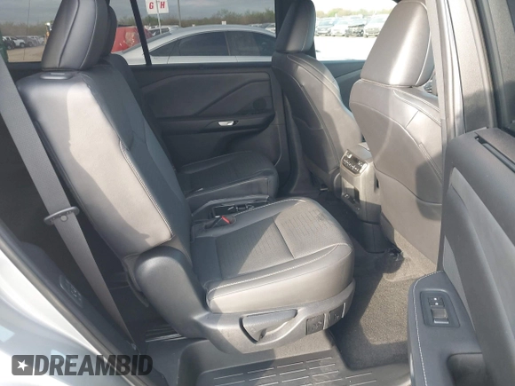 2024 Lexus TX 350 with VIN 5TDAAAA61RS000500, listed as a IAAI auction lot 41847514 with 7,952 mi miles and . Bid and sale history available at DreamBid. Image 8.