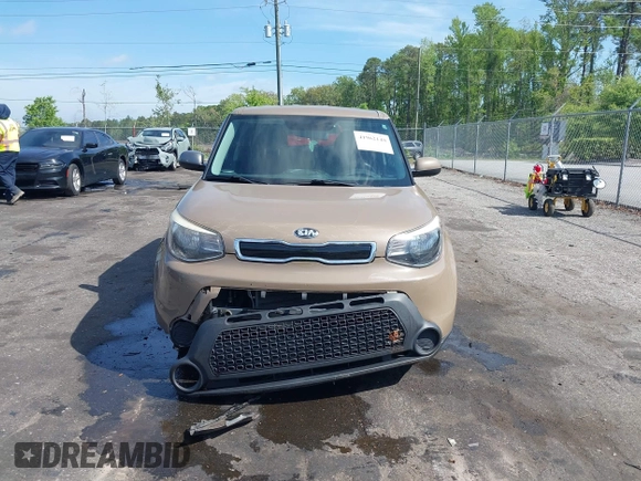2015 Kia Soul + with VIN KNDJP3A53F7195085, listed as a IAAI auction lot 41962140 with 160,578 mi miles. Bid and sale history available at carsss.com. Image 12.