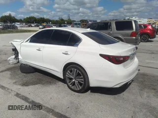 2018 Infiniti Q50 Luxe with VIN JN1EV7AP5JM363984, listed as a IAAI auction lot 42397186 with 33,113 mi miles and . Bid and sale history available at DreamBid. Image 3.