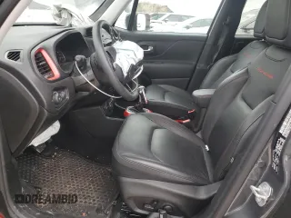 2022 Jeep Renegade Trailhawk with VIN ZACNJDC18NPN71314, listed as a Copart auction lot 85932694 with 29,651 mi miles and Salvage Title. Bid and sale history available at DreamBid. Image 7.
