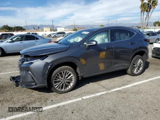 2022 Lexus NX with VIN JTJHKCEZXN5003839, listed as a Copart auction lot 44377143 with 7,560 mi miles. Bid and sale history available at carsss.com. Image 1.