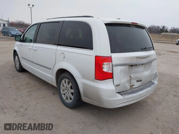 2014 Chrysler Town & Country Touring with VIN 2C4RC1BG8ER255121, listed as a IAAI auction lot 41518676 with 46,087 mi miles. Bid and sale history available at carsss.com. Image 3.