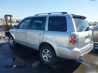 2006 Honda Pilot EX with VIN 5FNYF28436B028888, listed as a IAAI auction lot 42014594 with 219,180 mi miles and . Bid and sale history available at DreamBid. Image 3.