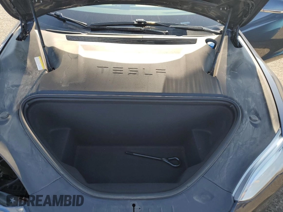 2017 Tesla Model S 100D с VIN 5YJSA1E2XHF185516, выставлен на аукционе Copart как лот 61816135 с пробегом 132 267 миль миль и Списание • Salvage title. История ставок и продаж доступна на DreamBid. Изображение 11.