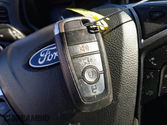 2018 Ford Fusion SE z VIN 3FA6P0H70JR191384, wystawiony jako IAAI lot #41340319 z przebiegiem 89 581 mil mil oraz . Historia ofert i sprzedaży dostępna na DreamBid. Obrazek 11.