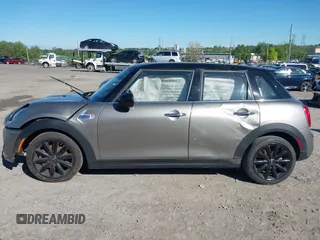 2019 MINI Hardtop 4 Door Cooper S with VIN WMWXU3C52K2H87326, listed as a IAAI auction lot 42204942 with 42,432 mi miles and . Bid and sale history available at DreamBid. Image 13.