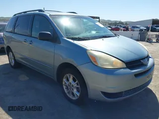 2005 Toyota Sienna LE with VIN 5TDBA23CX5S046446, listed as a IAAI auction lot 42043442 with 227,101 mi miles. Bid and sale history available at carsss.com. Image 1.