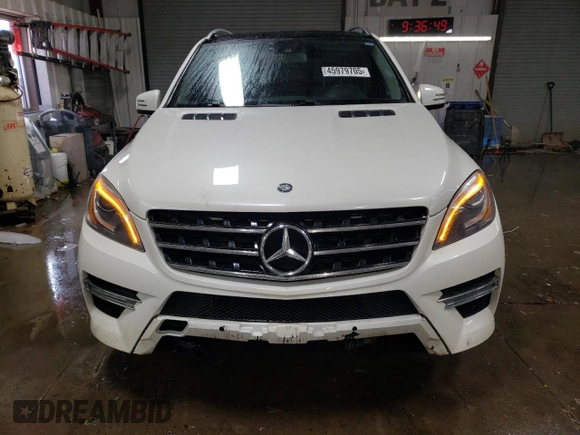 2015 Mercedes-Benz M 400 with VIN 4JGDA5GB0FA535623, listed as a Copart auction lot 45979705 with 115,592 mi miles and Salvage Title. Bid and sale history available at DreamBid. Image 5.