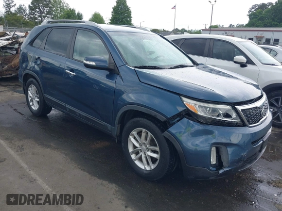 2014 Kia Sorento LX with VIN 5XYKT4A64EG512629, listed as a IAAI auction lot 42082927 with 148,832 mi miles. Bid and sale history available at carsss.com. Image 1.