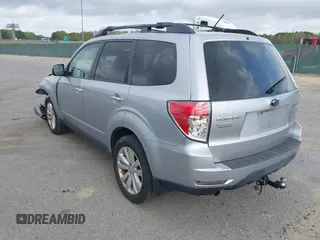2013 Subaru Forester 2.5X Premium with VIN JF2SHADC4DH432255, listed as a IAAI auction lot 41959580 with 161,468 mi miles. Bid and sale history available at carsss.com. Image 3.
