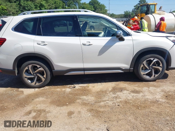 2023 Subaru Forester Touring with VIN JF2SKARC3PH525847, listed as a IAAI auction lot 42315726 with 32,235 mi miles and . Bid and sale history available at DreamBid. Image 13.