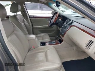 2007 Cadillac DTS Luxury I z VIN 1G6KD57Y97U168196, wystawiony jako IAAI lot #41463856 z przebiegiem 167 875 mil mil oraz . Historia ofert i sprzedaży dostępna na DreamBid. Obrazek 5.