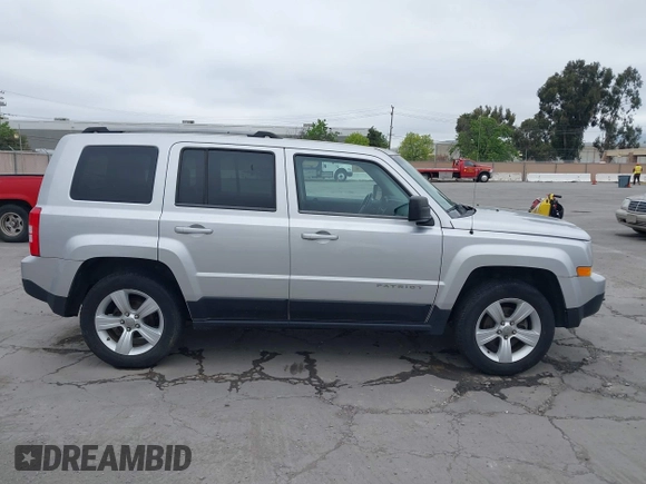 2014 Jeep Patriot Limited with VIN 1C4NJRCB0ED504715, listed as a IAAI auction lot 42080254 with 198,380 mi miles. Bid and sale history available at carsss.com. Image 13.