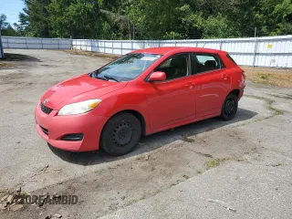 2009 Toyota Matrix z VIN 2T1KU40E29C157239, wystawiony jako Copart lot #58075615 z przebiegiem 150 067 mil mil oraz Szkoda całkowita • Salvage title. Historia ofert i sprzedaży dostępna na DreamBid. Obrazek 1.
