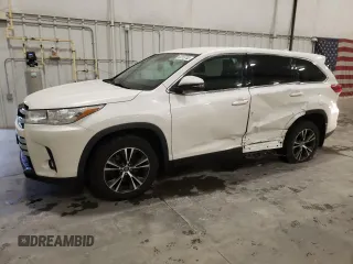 2019 Toyota Highlander LE with VIN 5TDBZRFH7KS737812, listed as a Copart auction lot 42648664 with 42,251 mi miles and Non repairable. Bid and sale history available at DreamBid. Image 1.