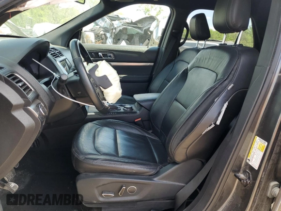 2018 Ford Explorer XLT z VIN 1FM5K8D88JGB08353, wystawiony jako Copart lot #56324765 z przebiegiem 140 716 mil mil oraz Szkoda całkowita • Salvage title. Historia ofert i sprzedaży dostępna na DreamBid. Obrazek 7.