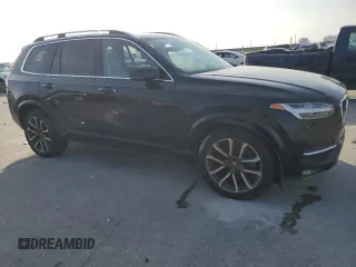 2018 Volvo XC90 Momentum with VIN YV4A22PK2J1374944, listed as a Copart auction lot 54335705 with 100,088 mi miles and Clean Title. Bid and sale history available at DreamBid. Image 4.