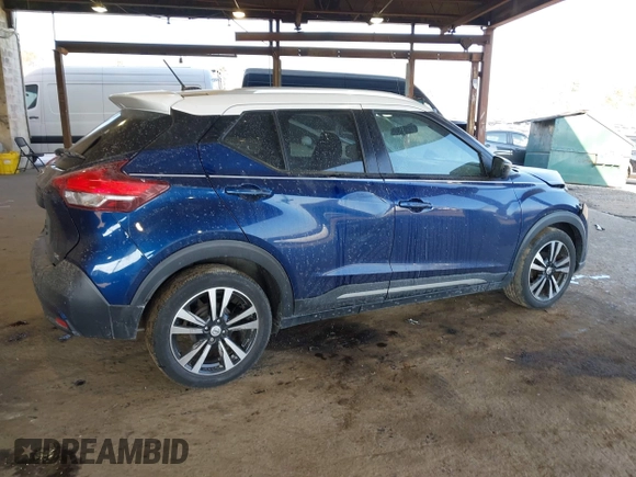 2019 Nissan Kicks SV z VIN 3N1CP5CU9KL518895, wystawiony jako IAAI lot #41341193 z przebiegiem 42 971 mil mil oraz . Historia ofert i sprzedaży dostępna na DreamBid. Obrazek 4.