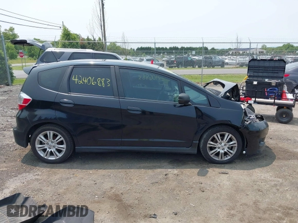 2010 Honda Fit Sport with VIN JHMGE8G40AC013031, listed as a IAAI auction lot 42406883 with 245,755 mi miles and . Bid and sale history available at DreamBid. Image 13.