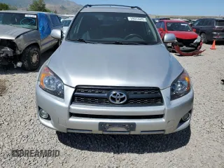 2010 Toyota RAV4 Sport z VIN JTMRF4DV2A5036814, wystawiony jako Copart lot #59053005 z przebiegiem 190 040 mil mil oraz Czysty tytuł • Clean title. Historia ofert i sprzedaży dostępna na DreamBid. Obrazek 5.