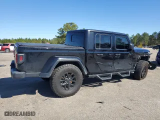 2021 Jeep Gladiator Sport S with VIN 1C6JJTAG5ML606050, listed as a Copart auction lot 45221215 with 43,529 mi miles and Salvage Title. Bid and sale history available at carsss.com. Image 3.