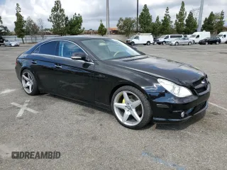 2006 Mercedes-Benz CLS-Class with VIN WDDDJ75X46A074432, listed as a Copart auction lot 71738614 with 104,343 mi miles and Salvage Title. Bid and sale history available at carsss.com. Image 4.