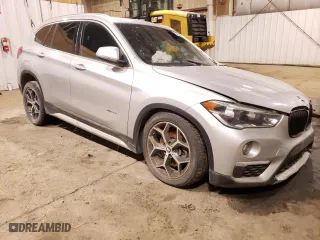 2017 BMW X1 xDrive28i with VIN WBXHT3C33H5F72167, listed as a Copart auction lot 54272445 with 140,498 mi miles and Non Repairable. Bid and sale history available at carsss.com. Image 4.