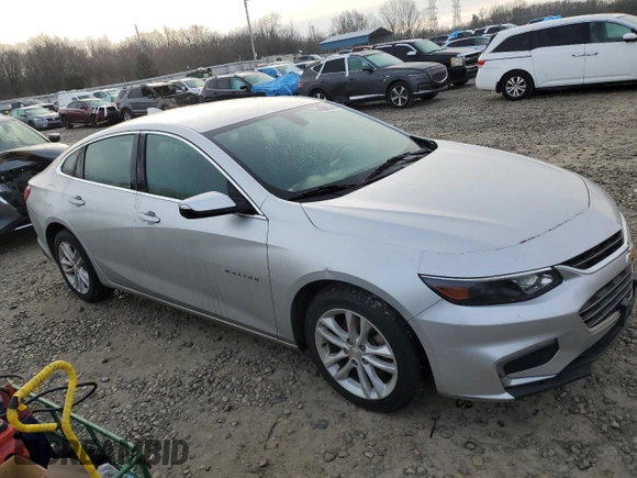 2017 Chevrolet Malibu LT with VIN 1G1ZE5ST8HF108171, listed as a Copart auction lot 43002245 with 181,264 mi miles and Clean Title. Bid and sale history available at DreamBid. Image 4.