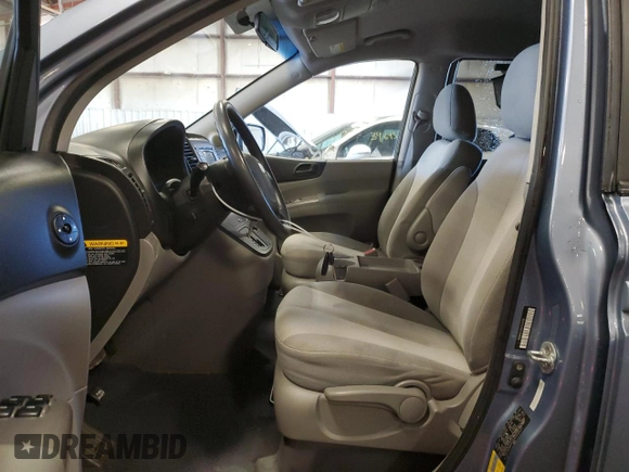 2010 Kia Sedona LX with VIN KNDMG4C30A6326681, listed as a Copart auction lot 74741604 with 149,840 mi miles and Clean Title. Bid and sale history available at carsss.com. Image 7.