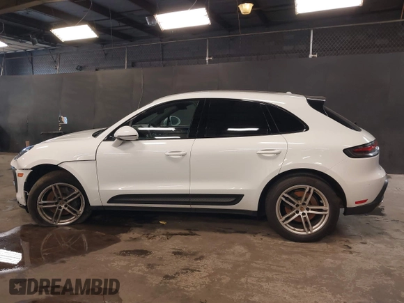 2022 Porsche Macan with VIN WP1AA2A54NLB03594, listed as a IAAI auction lot 41696623 with 43,779 mi miles and . Bid and sale history available at DreamBid. Image 14.