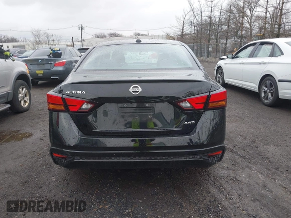 2020 Nissan Altima S z VIN 1N4BL4BW1LC250977, wystawiony jako IAAI lot #41812462 z przebiegiem 46 747 mil mil oraz . Historia ofert i sprzedaży dostępna na DreamBid. Obrazek 16.