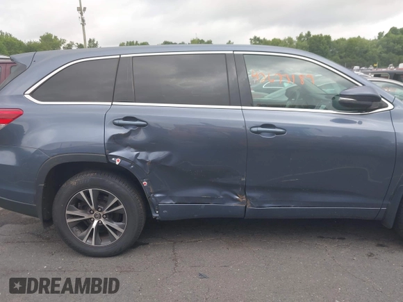 2018 Toyota Highlander LE with VIN 5TDBZRFH8JS875311, listed as a IAAI auction lot 42673189 with 180,025 mi miles and . Bid and sale history available at DreamBid. Image 13.