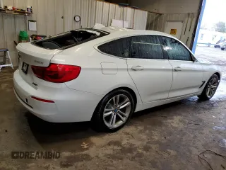 2018 BMW 3 Series 330i xDrive with VIN WBA8Z9C55JB220404, listed as a Copart auction lot 50084984 with 43,772 mi miles. Bid and sale history available at carsss.com. Image 3.