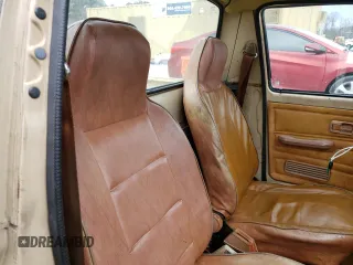 1982 Volkswagen Rabbit z VIN 1V1KG0175CV012235, wystawiony jako Copart lot #86112834 z przebiegiem 186 959 mil mil oraz Szkody całkowita. Historia ofert i sprzedaży dostępna na DreamBid. Obrazek 10.