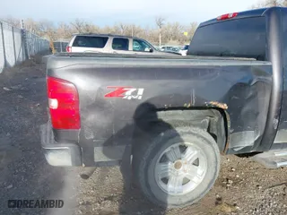 2010 Chevrolet Silverado 1500 LT with VIN 3GCRKSE32AG129922, listed as a IAAI auction lot 40910846 with 122,255 mi miles. Bid and sale history available at carsss.com. Image 21.