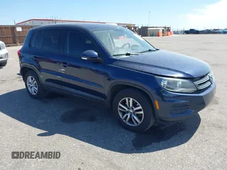 2013 Volkswagen Tiguan SEL z VIN WVGBV7AX3DW502742, wystawiony jako IAAI lot #41953131 z przebiegiem 136 156 mil mil oraz . Historia ofert i sprzedaży dostępna na DreamBid. Obrazek 1.