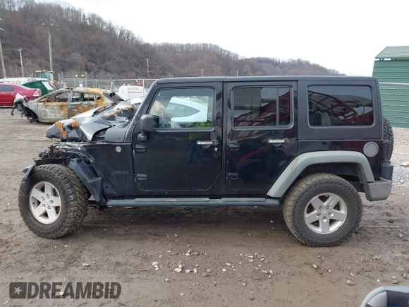 2011 Jeep Wrangler Unlimited Sport with VIN 1J4BA3H17BL552319, listed as a IAAI auction lot 41747031 with 120,751 mi miles. Bid and sale history available at carsss.com. Image 15.