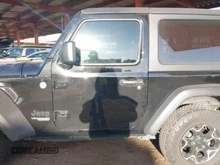 2021 Jeep Wrangler Sport S with VIN 1C4GJXAN5MW725966, listed as a IAAI auction lot 41144645 with 38,286 mi miles and . Bid and sale history available at DreamBid. Image 14.