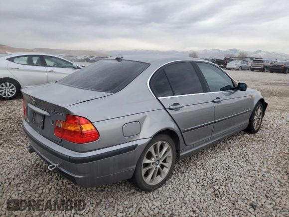 2005 BMW 3 Series 330xi with VIN WBAEW53485PN36755, listed as a Copart auction lot 85317754 with 141,818 mi miles and Salvage Title. Bid and sale history available at DreamBid. Image 3.