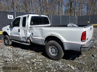 2000 Ford Super Duty F-250 XL with VIN 1FTNX21F4YED40038, listed as a Copart auction lot 49989245 with 248,586 mi miles and Salvage Title. Bid and sale history available at carsss.com. Image 2.