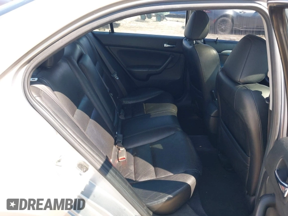 2005 Acura TSX with VIN JH4CL96825C001029, listed as a IAAI auction lot 42460304 with Not provided miles and . Bid and sale history available at DreamBid. Image 8.
